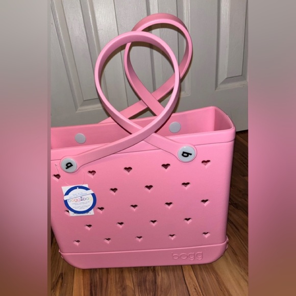 Bogg Bags | Bags | Nwt Limited Edition Baby Bogg Hearts Bag | Poshmark